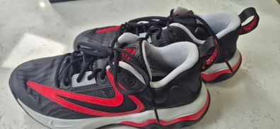 Basketball Shoes Nike Giannis Immortality 3  Size 7 Uk