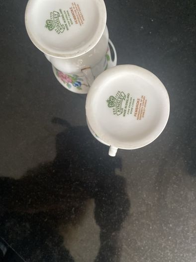 Aynsley pair of Pembroke small vases