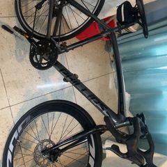 Great ready to go racing bike