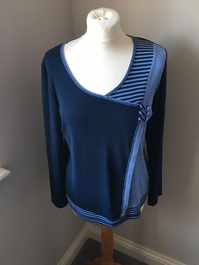 Comfortable Top Size 14