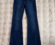 Levis 726 Flare jeans Size W24/L 30/ UK 6 High Rise in a gorgeous dark blue wash