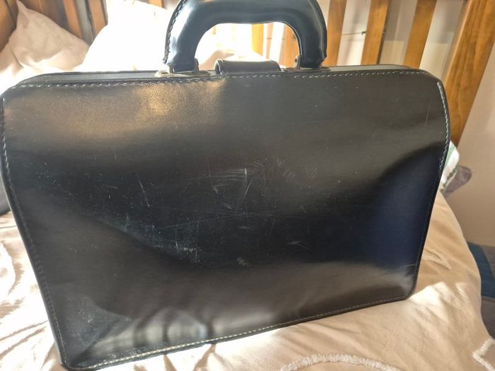 Vintage Cheney England leather bag