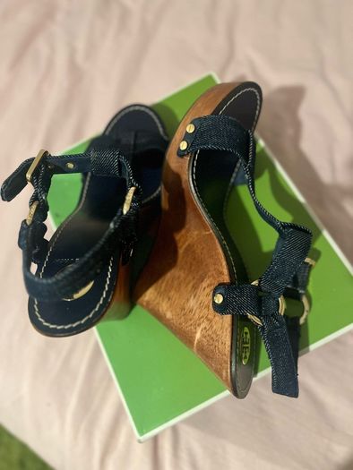 Beautiful TORY BURCH Platform Wedge Sandals 41 New Animal Print