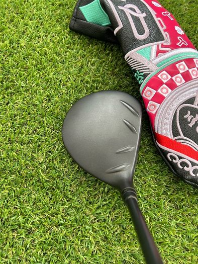 Full set of left handed golf clubs