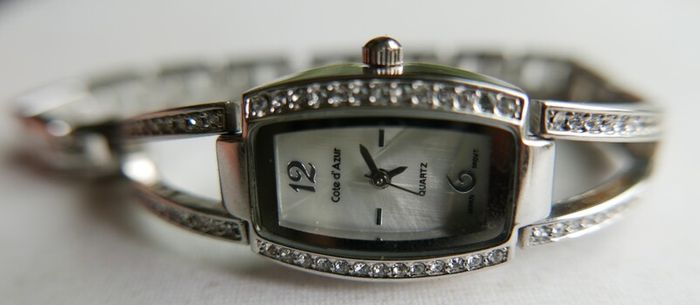 Working  Cote d Azur Sparkly Watch; 7.7" Silver Sparkly Band New Battery