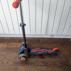 Mini Micro Deluxe Scooter - Navy