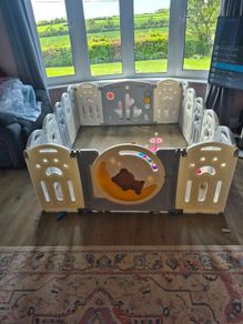 Bezou Sleepy Bear Activity Folding Playpen