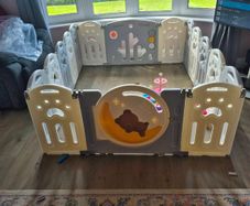 Bezou Sleepy Bear Activity Folding Playpen