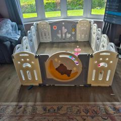 Bezou Sleepy Bear Activity Folding Playpen