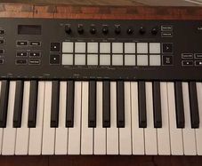 Novation Launchkey 37 MK3 MIDI Keyboard Controller