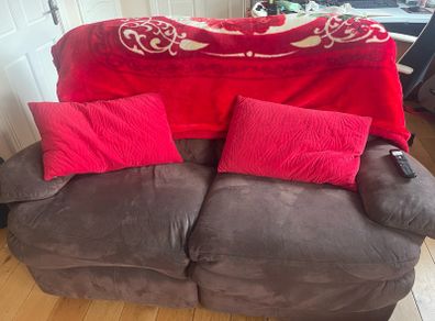 Recliner sofa