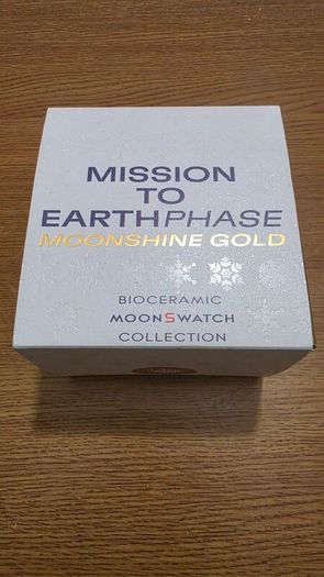 Omega x Swatch MoonSwatch - Mission to Earthphase (Moonshine Gold)
