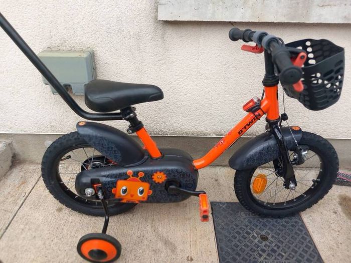 Kids bee twin robot bike size 14 inch wheels