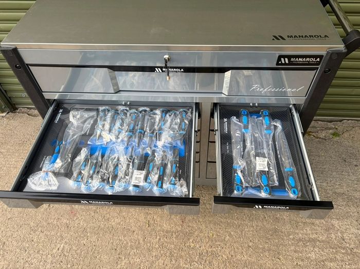 Manarola 12 Drawer Tool Box - Fully Loaded With Tools