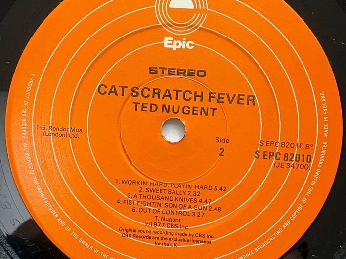 Ted Nugent - Cat Scratch Fever. UK 1st pressing. Immaculate condition, gatefold sleeve. Collectors' condition. Bargain.