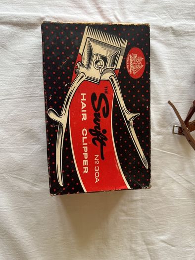 Vintage The Swift No30A dog hair clipper by Browns plus extras
