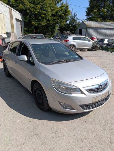Breaking Opel astra 2011 1.3cdti