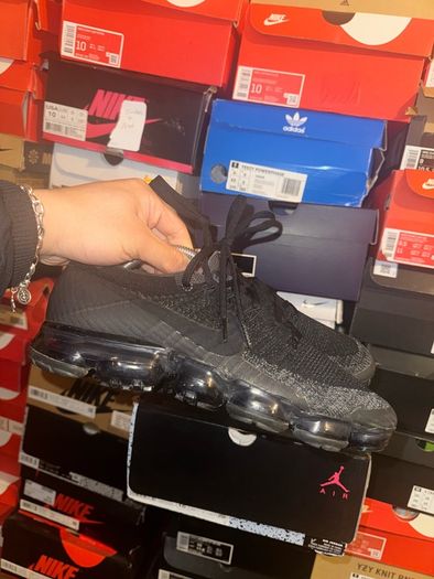 Nike Air Vapormax Flyknit Black Dark Grey 849558-007