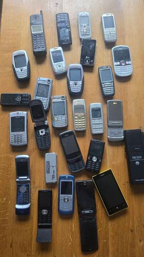 phone lot