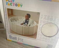 kids ball pit