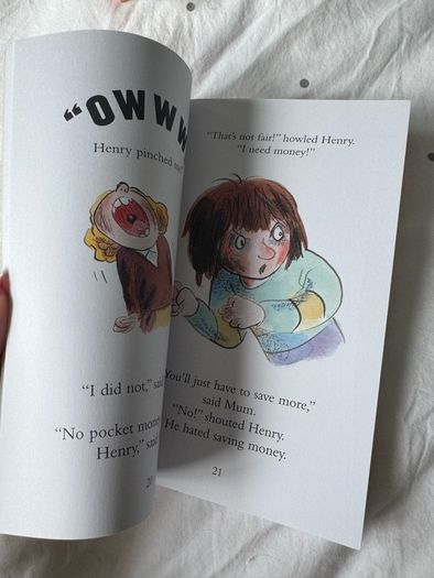 Horrid Henry by Francesca Simon Bundle of four books Paperbacks