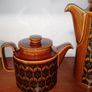 Hornsea Heirloom tea pot and coffee pot Image 4