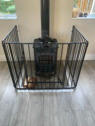 Stove surround guard