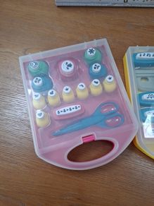 Decorative paper punch set
