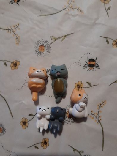 Fat cat plant figurines