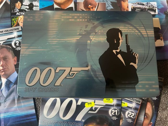 007 Spy Cards