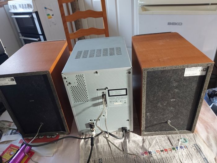 Sony Micro Hi-Fi Component System, Model CMT-CPZ1, Radio, Tape CD, mini disc link, all working great and in excellent condition