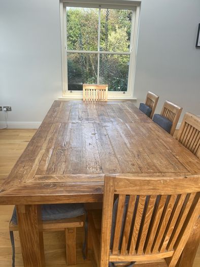 Solid hard wood stunning extendable dining table plus chairs