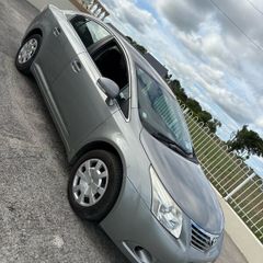 VERY Clean  Toyota Avensis