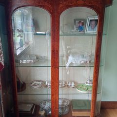Display cabinet