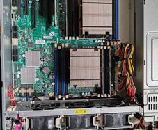 Supermicro SC825 server with dual E5-2680v2 cpu