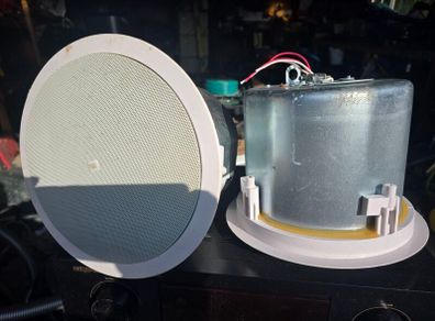 2 JBL Control 26CT Ceiling Loudspeaker