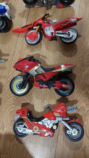 Power Rangers motorbikes / toys