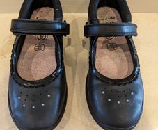 Clarks girls school shoes size UK13