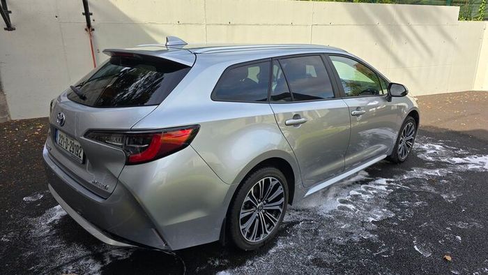 2022 Toyota Corolla Touring sport 1.8L Hybrid