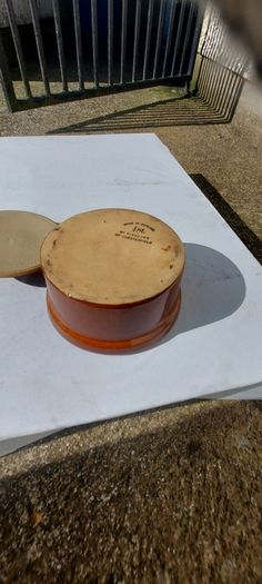 Pearsons of Chesterfield ,mini 1/2 pint individual casserole dish with lid ,,nice condition,, sold as is,