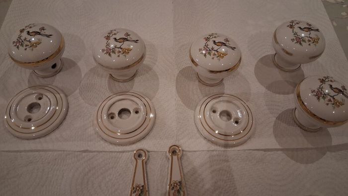 door handles ceramic/?porcelain