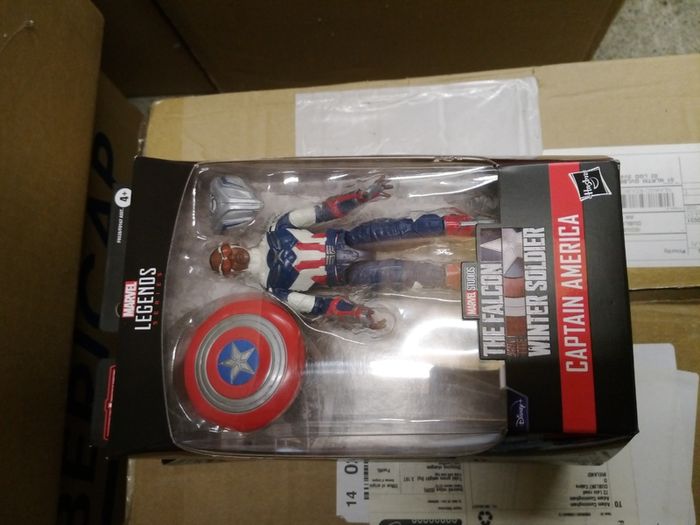 Marvel Legends MCU Falcon Captain America, Baron Zemo