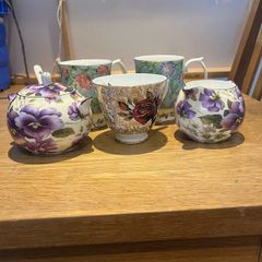 Fine Bone China Tea Set