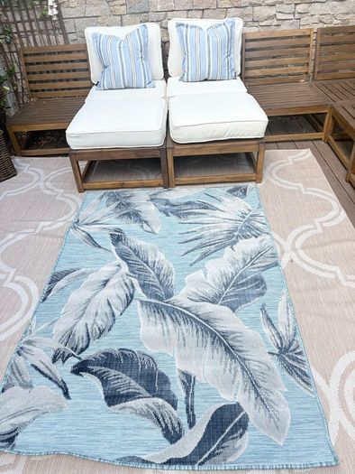 New 115cm x 170cm raised pile leaf tropical outdoor/indoor rug in distressed blue, grey and navy