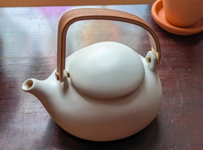 ZENS Modern Japanese Teapot - 800ml Matte Ceramic