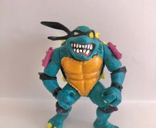 Vintage TMNT 1990 Slash Action Figure
