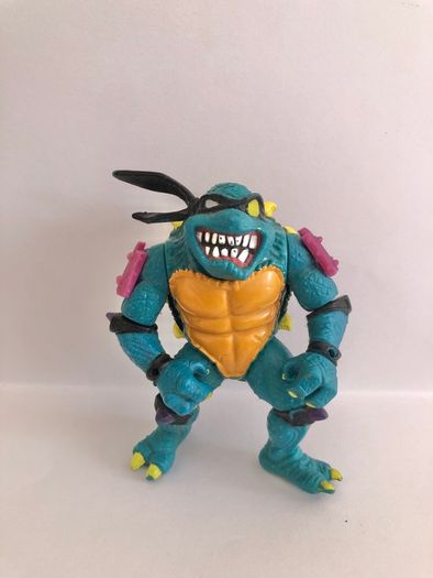 Vintage TMNT 1990 Slash Action Figure