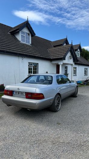 Lexus Ls400
