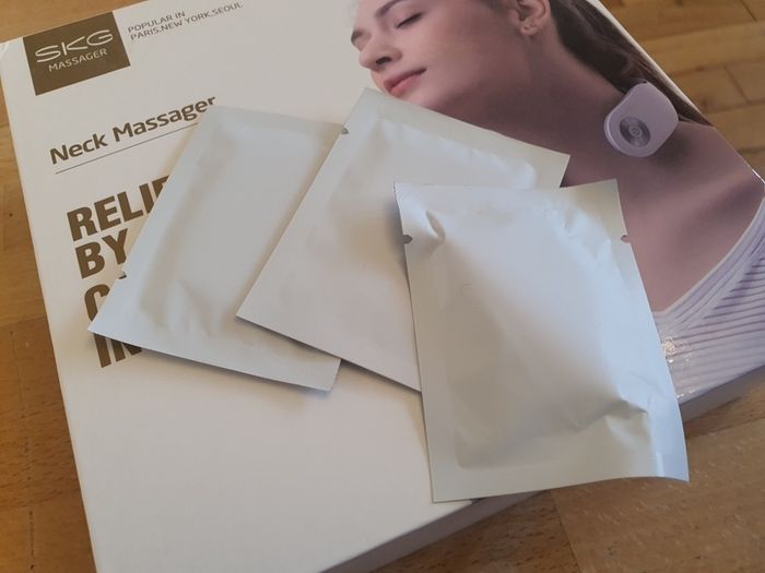 SKG neck massager