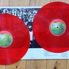 The Beatles 62-66. 2Lp's.Original First Press on Red Vinyl.Excellent cond.70's